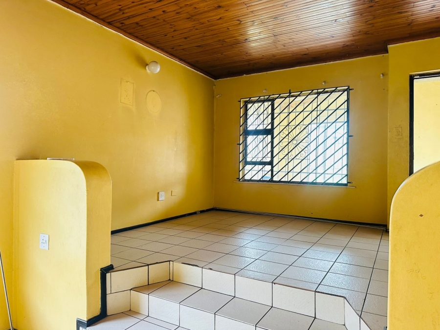 2 Bedroom Property for Sale in Amalinda Eastern Cape